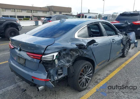 2022 BMW 228 Gran Coupe I xDrive z USA, uszkodzony, nr VIN WBA73AK07N7K47911